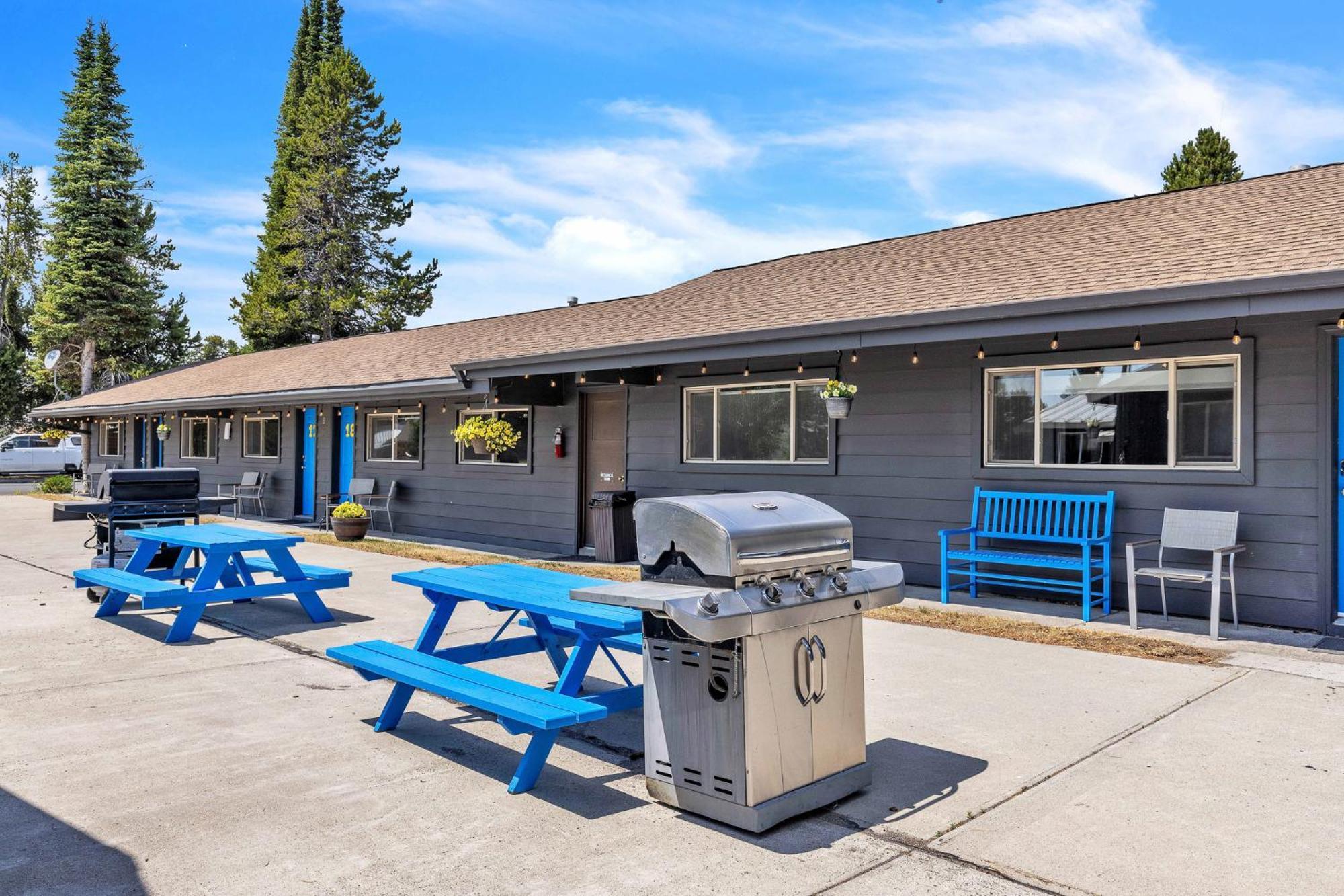Lazy Duck Inn West Yellowstone Exterior photo