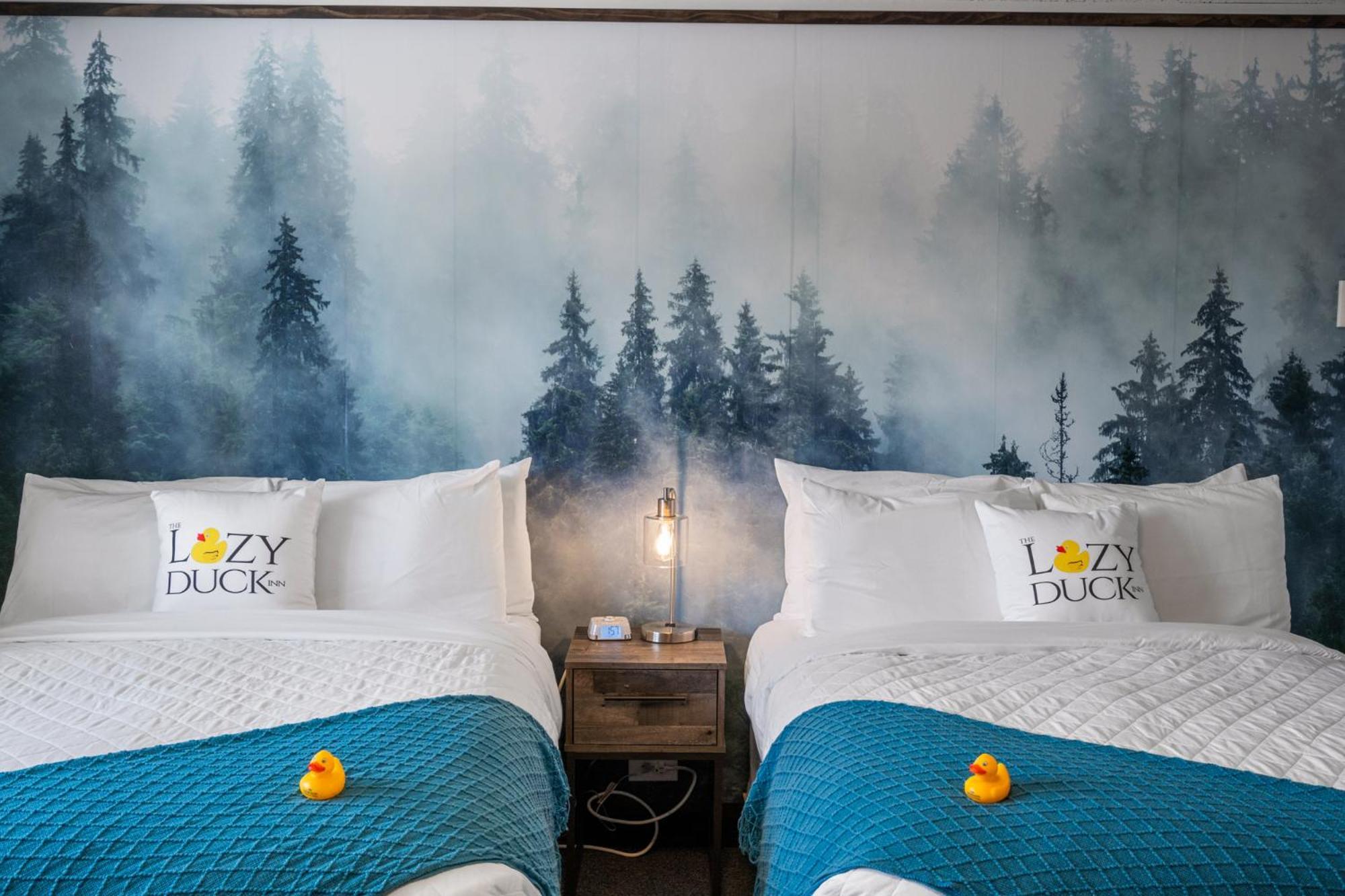 Lazy Duck Inn West Yellowstone Exterior photo
