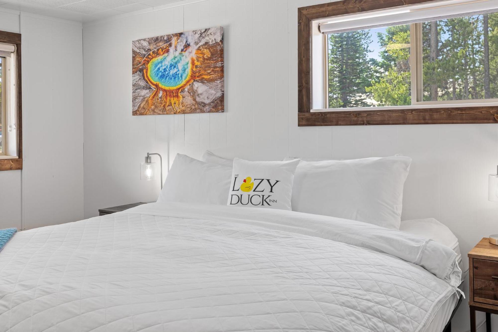 Lazy Duck Inn West Yellowstone Exterior photo